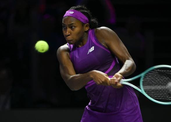 WTA, Tennis Damen Finals 2024 - Day 7 RIYADH, SAUDI ARABIA - NOVEMBER 08: Coco Gauff of USA during her semi-final match against Aryna Sabalenka of Belarus, on Day 7 of the 2024 WTA Finals, part of the Hologic WTA Tour, held at King Saud University Indoor Arena on November 08, 2024, in Riyadh, Saudi Arabia. Riyadh Saudi Arabia  Copyright: xArturxWidakx originalFilename:widak-wtafinal241108_npQdN.jpg