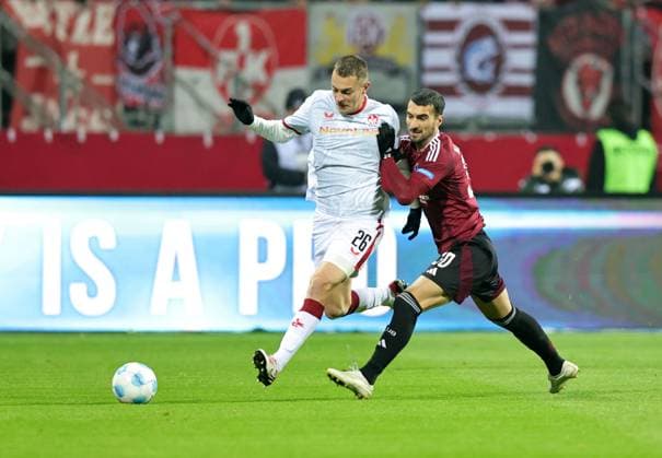 08 11 2024 Soccer Season 2024 2025 2 Soccer Bundesliga 12 Matchday 1 FC Nürnberg FCN Club 1 FC Kaiserslautern FCK Rote Roten Teufel Sportfoto Zink DaMa xdaxmax DFL regulations prohibit any use of photographs as image sequences and or quasi video only for editorial use Filip Kaloc 26, 1 FC Kaiserslautern FCK Mahir Emreli 30, 1 FC Nürnberg FCN