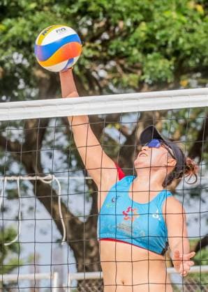 (241109) -- LAGUNA PROVINCE, Nov. 9, 2024 -- Zeng Jinjin of China competes during the women s quarterfinals match between Xue Chen Zeng Jinjin of China and Tara Phillips Kayla Mears of Australia at the Asian Volleyball Confederation (AVC) 2024 Asian Senior Beach volleyball, Beachvolleyball Championships in Laguna Province, the Philippines, on Nov. 9, 2024. ) (SP)PHILIPPINES-LAGUNA PROVINCE-AVC 2024 ASIAN SENIOR BEACH VOLLEYBALL CHAMPIONSHIPS RouellexUmali 