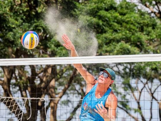 (241109) -- LAGUNA PROVINCE, Nov. 9, 2024 -- D Artagnan Potts of Australia competes during the men s quarterfinal between Dmitriy Yakovlev Sergey Bogatu of Kazakhstan and D Artagnan Potts Jack Pearse of Australia at the Asian Volleyball Confederation (AVC) 2024 Asian Senior Beach volleyball, Beachvolleyball Championships in Laguna Province, the Philippines, on Nov. 9, 2024. ) (SP)PHILIPPINES-LAGUNA PROVINCE-AVC 2024 ASIAN SENIOR BEACH VOLLEYBALL CHAMPIONSHIPS ROUELLExUMALI 