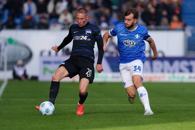 2024 11 09 xJFAx 2 Bundesliga SV Darmstadt 98 Hertha BSC v l , Pal Dardai Hertha BSC , Kilian Julian Corredor SV Darmstadt 98 Zweikampf, Action, Aktion, Battles for the Ball DFL DFB REGULATIONS PROHIBIT ANY USE OF PHOTOGRAPHS as IMAGE SEQUENCES and or QUASI VIDEO Copyright: JoaquimxFerreira