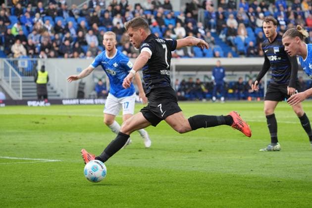 Florian Niederlechner Hertha BSC Berlin, 7 draws from 09 11 2024 2 Bundesliga, Season 24 25 SV Darmstadt 98 vs Hertha BSC Berlin, Stadion am Boellenfalltor, emonline, emspor,