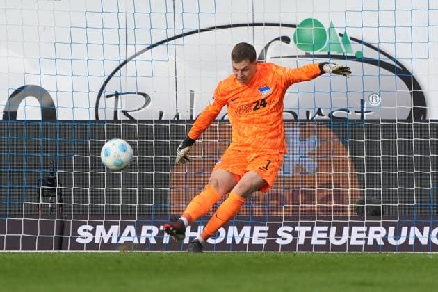 Goalkeeper Tjark Ernst Hertha BSC Berlin, 1 09 11 2024 2 Bundesliga, Season 24 25 SV Darmstadt 98 vs Hertha BSC Berlin, Stadion am Boellenfalltor, emonline, emspor,