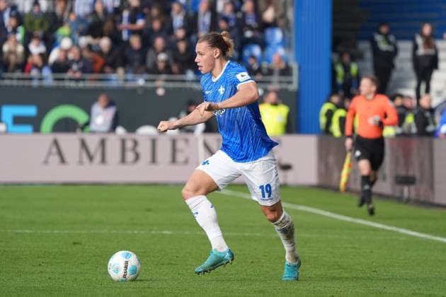 Fynn Lakenmacher SV Darmstadt 98, 19 09 11 2024 2 Bundesliga, Season 24 25 SV Darmstadt 98 vs Hertha BSC Berlin, Stadion am Boellenfalltor, emonline, emspor,