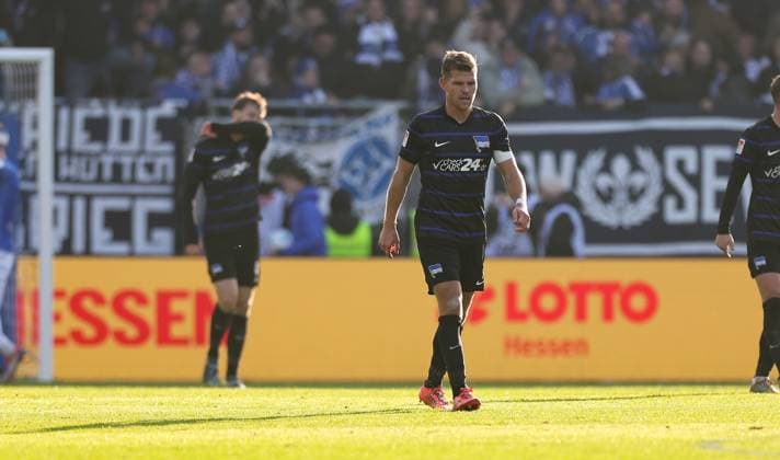 09 11 2024, xdcx, Soccer 2 Bundesliga, SV Darmstadt 98 Hertha BSC Berlin, emonline, emspor, despor, v l , Florian Niederlechner Hertha BSC Berlin enttaeuscht, enttaeuscht schauend, dissapointed, traurig, frustiert, frust, gefrustet DFLB DFB REGULATIONS PROHIBIT ANY USE OF PHOTOGRAPHS AS IMAGE SEQUENCES AND OR QUASI VIDEO Copyright: HMBxMedia Claus