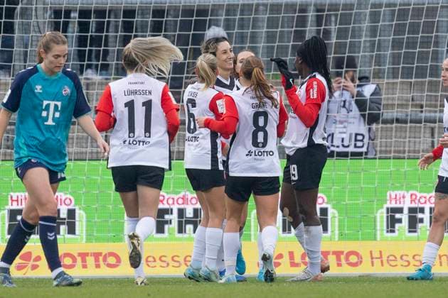 Google Pixel Womens Bundesliga Eintracht Frankfurt 1 FC Cologne, 09 11 2024 Sara Doorsoun Eintracht Frankfurt 23 celebrates her goal for 6 0 with Elisa Senß Sens Senss Eintracht Frankfurt 6 Nina Lührßen Lührssen Eintracht Frankfurt 11 Lisanne Gräwe Eintracht Frankfurt 8 Nicole Anyomi Eintracht Frankfurt 19 , Eintracht Frankfurt 1 FC Cologne, Frankfurt, Stadion am Brentanobad, 9 11 2024 Copyright: xBEAUTIFULxSPORTS Gawlikx
