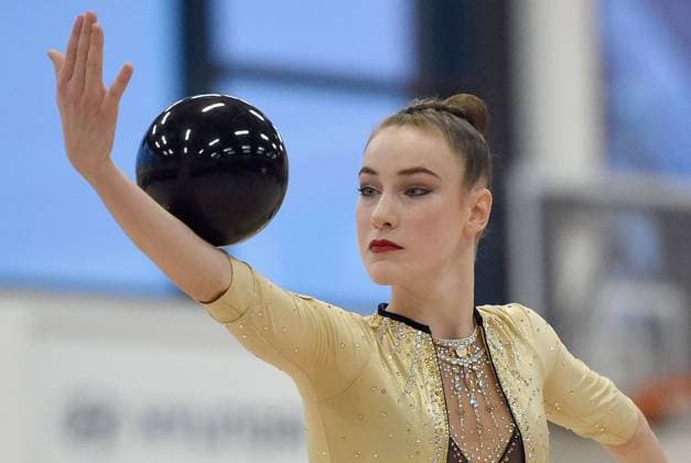 Bilder des Jahres 2024, Sport 11 November Sport Themen der Woche KW45 Sport Bilder des Tages 09.11.2024, xhbx, Turnen Rhythmische Sportgymnastik RSG, DTL Bundesliga emspor, v.l. Darja Varfolomeev (TSV Schmiden 1902) (DFL DFB REGULATIONS PROHIBIT ANY USE OF PHOTOGRAPHS as IMAGE SEQUENCES and or QUASI-VIDEO) Frankfurt *** 09 11 2024, xhbx, Gymnastics Rhythmic Gymnastics RSG, DTL Bundesliga emspor, v l Darja Varfolomeev TSV Schmiden 1902 DFL DFB REGULATIONS PROHIBIT ANY USE OF PHOTOGRAPHS as IMAGE SEQUENCES and or QUASI VIDEO Frankfurt