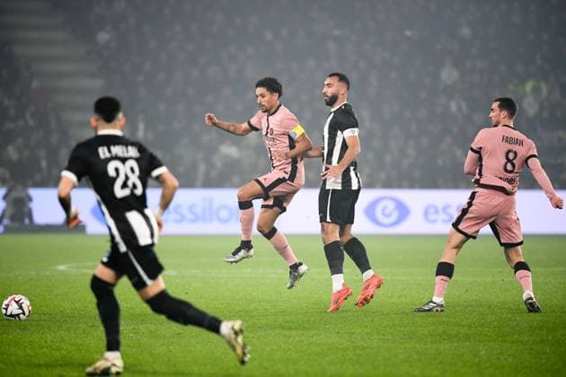 Angers SCO v Paris Saint-Germain - Ligue 1 MCDonald s 2024 2025 05 MARQUINHOS (psg) - 10 Himad ABDELLI (sco) during the Ligue 1 MCDonald s match between Angers and Paris at Stade Jean Bouin on November 9, 2024 in Angers, France. Angers France  Copyright: xFEPx 776235264