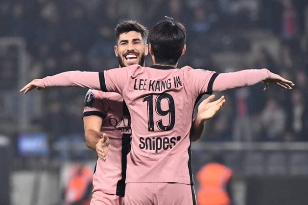 Angers SCO v Paris Saint-Germain - Ligue 1 MCDonald s 2024 2025 19 Lee KANG IN (psg) - 11 Marco ASENSIO (psg) during the Ligue 1 MCDonald s match between Angers and Paris at Stade Jean Bouin on November 9, 2024 in Angers, France. Angers France  Copyright: xFEPx 776235264