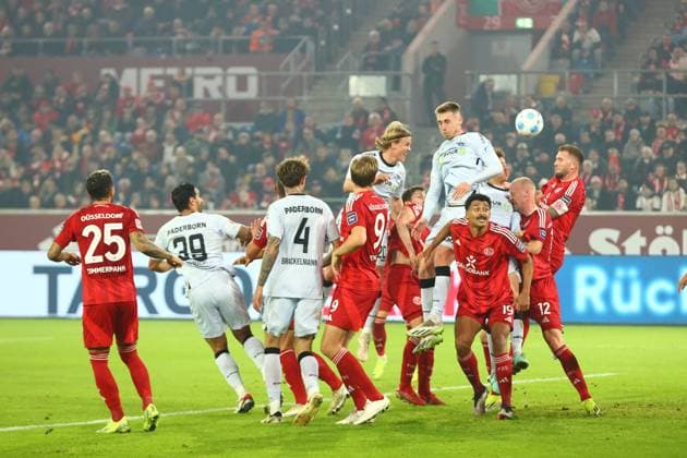 Sport Bilder des Tages Fortuna Duesseldorf vs. SC Paderborn 07, Fussball, 2. Bundesliga, 12. Spieltag, Saison 2024 2025, 09.11.2024 DFL REGULATIONS PROHIBIT ANY USE OF PHOTOGRAPHS AS IMAGE SEQUENCES AND OR QUASI-VIDEO. Foto: kolbert-press Ant Palmer Merkur Spiel Arena NRW Deutschland Copyright: xkolbert-press AntxPalmerx