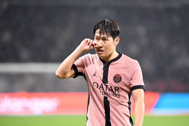 Angers SCO v Paris Saint-Germain - Ligue 1 MCDonald s 2024 2025 19 Lee KANG IN (psg) during the Ligue 1 MCDonald s match between Angers and Paris at Stade Jean Bouin on November 9, 2024 in Angers, France. Angers France  Copyright: xFEPx 776235264