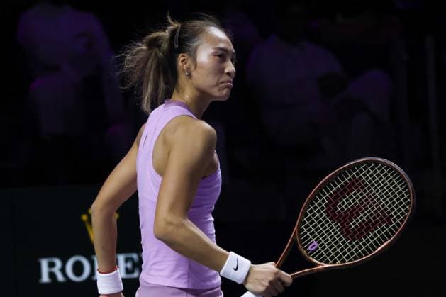 (241110) -- RIYADH, Nov. 10, 2024 -- Zheng Qinwen of China reacts during the final match against Coco Gauff of the United States at WTA, Tennis Damen Finals tennis tournament in Riyadh, Saudi Arabia, Nov. 9, 2024. ) (SP)SAUDI ARABIA-RIYADH-TENNIS-WTA FINALS-FINAL WangxHaizhou 