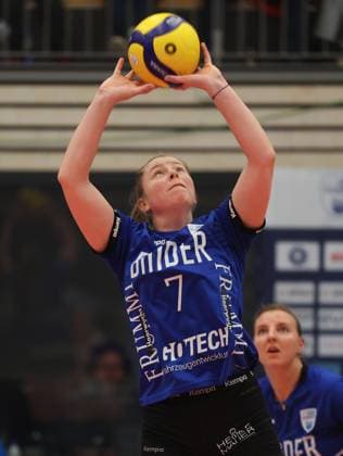 Weissach , DVV Pokal Achtelfinale , Volleyball Binder Blaubären TSV Flacht vs. Allianz MTV Stuttgart , Julia Teso ( Flacht )
