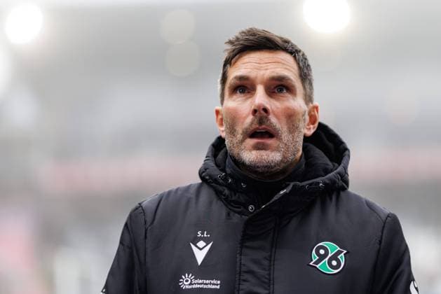 Stefan Leitl (Trainer Hannover 96), SV Elversberg vs Hannover 96, Fussball, 2. Bundesliga, 12. Spieltag, Saison 2024 2025, 10.11.2024 SV Elversberg vs Hannover 96, Fussball, 2. Bundesliga, 12. Spieltag, Saison 2024 2025, 10.11.2024 Copyright: xEibner-Pressefoto AlexanderxNeisx EP_ANS