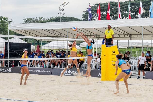 (241110) -- LAGUNA PROVINCE, Nov. 10, 2024 -- Xia Xinyi (1st L) Wang Jingzhe (2nd L) compete against Xue Chen (2nd R) Zeng Jinjin during the women s gold medal match between Xue Chen Zeng Jinjin of China and Wang Jingzhe Xia Xinyi of China at the Asian Volleyball Confederation (AVC) 2024 Asian Senior Beach volleyball, Beachvolleyball Championships in Laguna Province, the Philippines, Nov. 10, 2024. ) (SP)PHILIPPINES-LAGUNA PROVINCE-AVC 2024 ASIAN SENIOR BEACH VOLLEYBALL CHAMPIONSHIPS-FINALS RouellexUmali 