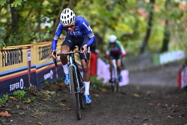 Dutch Ceylin Del Carmen Alvarado pictured in action during the elite women race of the Rapencross cyclocross in Lokeren, the second race of the X2O Badkamers Trophy, Sunday 10 November 2024. JASPERxJACOBS  x105067885x