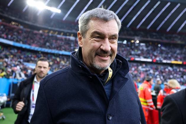 Sport Bilder des Tages NFL, American Football Herren, USA Munich Game New York Giants - Carolina Panthers am 10.11.2024 in der Allianz Arena in München Markus Söder ( Ministerpräsident Bayern ) xMSx