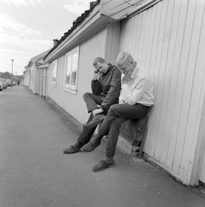 Archivbilder der Woche SPORT KW45 Aktuell 41-3-1968 : Svanesang for Valerengen. bilde 0080 Aktuell 41-3-1968 : Svanesang for Valerengen. Valerenga ma opp Aktuell 41-3-1968 : Svanesang for Valerengen. bilde 0080 Aktuell 41-3-1968 : Svanesang for Valerengen. Valerenga ma opp i eliteserien neste ar, ellers synker de bare dypere og dypere ned i elendigheten. Men det er ikke nok med egne talenter. Fotballklubben Lyn strekker seg i dag fra Nordkapp til Lindesnes. V. I. F. har mye a laere av Lyn. -Han far sjol, Einar Bruno Larsen t.v., og en av de unge lovende spillerne, Yngve Andersen, er ute av humor. Her er de avbildet i Valerenggata. Foto Aage Storlokken Aktuell NTB ***FOTO IKKE BILDEBHANDLET*** Oslo Norge EDITORIAL USE ONLY Ref:4BNc-RXgOlw.jpg *** Aktuell 41 3 1968 Swan song for Valerengen photo 0080 Aktuell 41 3 1968 Swan song for Valerengen Valerenga must be promoted to  EDITORIAL USE ONLY. RESTRICTED USE FOR BETTING COMPANIES Ref:0763222744st.jpg  Copyright: xIMAGO NTBx