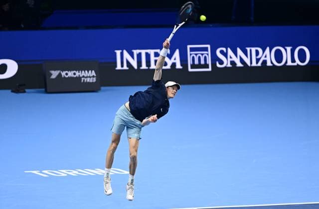 November 10, 2024, Turin: Jannik Sinner of Italy plays his first match against Alex De Minaur of Austria during the match of Nitto ATP, Tennis Herren Finals in Turin, 10 november 2024 ..The ATP men s singles world number 1 is preparing for the ATP Finals that will run from 10-17 November in Turin ANSA ALESSANDRO DI MARCO Nitto ATP Finals Torino  - ZUMAa110 20241110_zaf_a110_099 Copyright: xAlessandroxDixMarcox