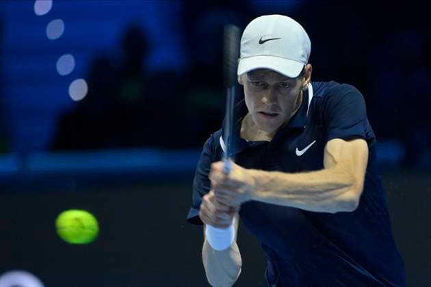 November 10, 2024, Turin, Italy: Jannik Sinner of Italy in action against Alex de Minaur of Australia during their Men s Single s Nitto ATP, Tennis Herren Finals match during day one of the Nitto ATP Finals at Inalpi Arena on November 10, 2024 in Turin, Italy. Turin Italy - ZUMAg210 20241110_abp_g210_146 Copyright: xStefanoxGuidix