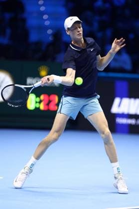 Jannik Sinner vs Alex De Minaur Jannik Sinner of Italy in action during the Round Robin singles match between Jannik Sinner of Italy and Alex De Minaur of Australia on Day One of the Nitto ATP, Tennis Herren World Tour Finals. Turin Inalpi Arena Italy Copyright: xMarcoxCanonierox