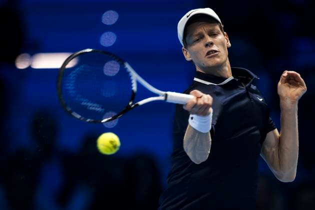 Nitto ATP, Tennis Herren Finals - Day One Jannik Sinner of Italy plays a forehand during his round robin singles match against Alex de Minaur of Australia during day one of the Nitto ATP Finals. Jannik Sinner won the match 6-3, 6-4. Turin Italy Copyright: xNicolòxCampox