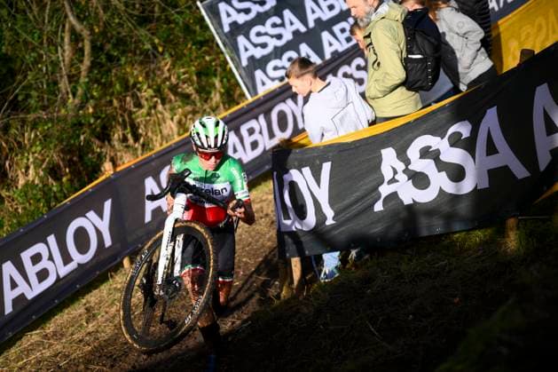 Telenet Superprestige cyclocross Deurne 2024 DEURNE, BELGIUM - NOVEMBER 11 : Verdonschot Laura (BEL) of De Ceuster-Bouwpunt during the 3th leg of the women Telenet Superprestige cyclocross series 2024-2025 in Deurne, Belgium, 11 11 2024 Deurne Belgium  Copyright: xGvgx