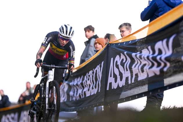 Telenet Superprestige cyclocross Deurne 2024 DEURNE, BELGIUM - NOVEMBER 11 : Cant Sanne (BEL) of Crelan - Corendon during the 3th leg of the women Telenet Superprestige cyclocross series 2024-2025 in Deurne, Belgium, 11 11 2024 Deurne Belgium  Copyright: xGvgx