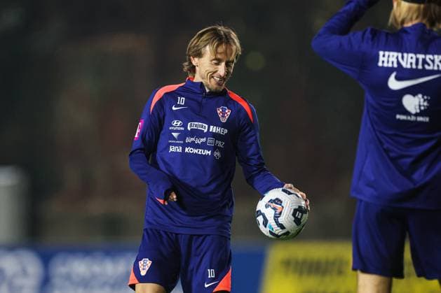 Sport Bilder des Tages Training of Croatian National Football Team ahead of the League of Nations match against Scotland Player of Croatia Luka Modric reacts during training session of Croatian National Football Team ahead of the League of Nations match against Scotland.  LukaxStanzl PIXSELL