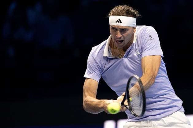 Sport Bilder des Tages Germany s Alexander Zverev returns the ball to Russia s Andrey Rublev& xa0; during& xa0;their singles tennis match of the ATP, Tennis Herren World Tour Finals at the Inalpi Arena, in Turin, Italy - - Monday, November 11, 2024.  Copyright: xMarcoxAlpozzi LaPressex