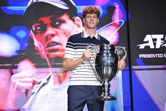 Nitto ATP, Tennis Herren Finals - Sinner Accepts ATP Year-End No. 1 Jannik Sinner (ITA) receives the Number one trophy at the 2024 Nitto ATP Finals in Torino, Italy, on November 11, 2024. Photo by Corinne Dubreuil ABACAPRESS.COM Turin Italy  Copyright: xDubreuilxCorinne ABACAx