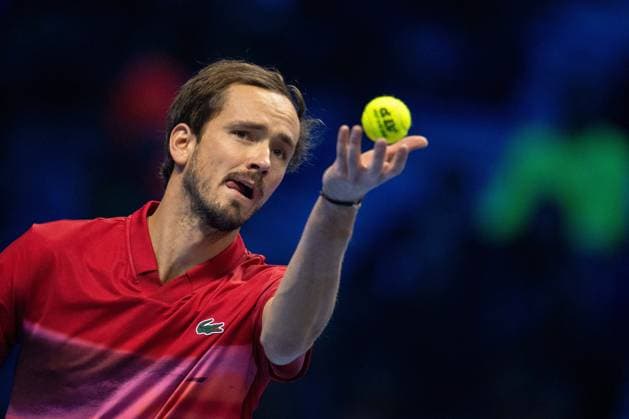 Russia s Daniil Medvedev& xa0;serves to Australia s Alex de Minaur during the singles tennis match of the ATP, Tennis Herren World Tour Finals at the Inalpi Arena in Turin, Italy - - Tuesday, November 12, 2024.  Copyright: xMarcoxAlpozzi LaPressex