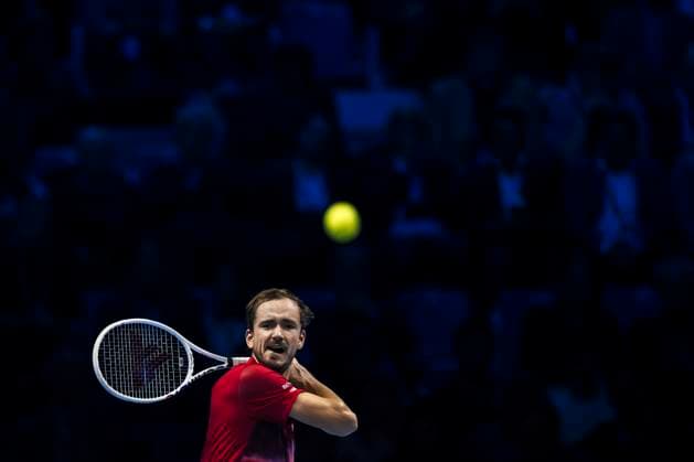 Sport Bilder des Tages Nitto ATP, Tennis Herren Finals - Day Three Daniil Medvedev of Russia plays a forehand during his round robin singles match against Alex de Minaur of Australia during day three of the Nitto ATP Finals. Daniil Medvedev won the match 6-2, 6-4. Turin Italy Copyright: xNicolòxCampox