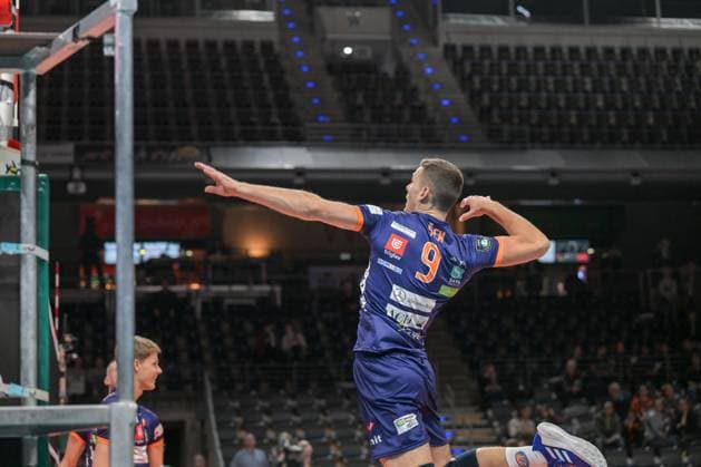 Berlin, Germany 12 November 2024 CL Volleyball 2024 2025 Berlin Recycling Volleys vs ACH Volley Ljubljana In the picture Klemen Sen ACH Volley Ljubljana hitting a smash in the warmup Copyright: xFotostandx xReuhlx