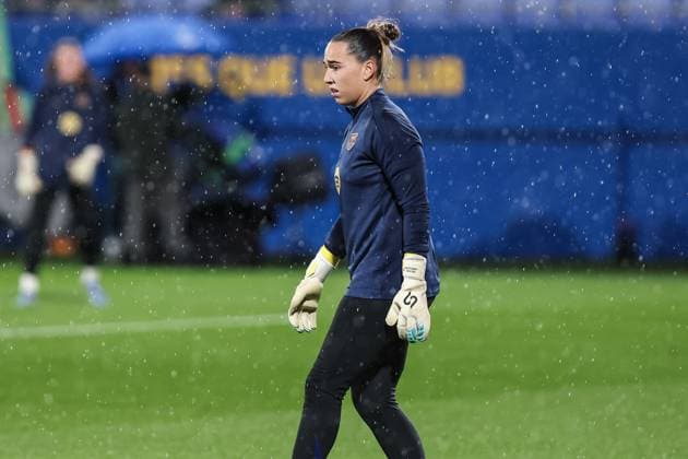 November 12, 2024, Sant Joan Despi, Barcelona, Spain: Cata Coll of FC Barcelona, Barca Femenino warms up during the UEFA Women s Champions League 2024 25 Group Stage MD3, football match played between FC Barcelona and SKN St. Polten at Johan Cruyff Stadium on November 12, 2024 in Sant Joan Despi, Spain. Sant Joan Despi Spain - ZUMAa181 20241112_zaa_a181_053 Copyright: xJavierxBorregox