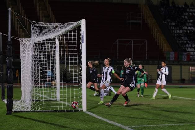 Biella, Italy, 12th November 2024. Frida Maanum of Arsenal scores to give the side a 1-0 lead during the UEFA Womens Champions League match at Stadio Vittorio Pozzo, Biella. Picture credit should read: Jonathan Moscrop Sportimage EDITORIAL USE ONLY. No use with unauthorised audio, video, data, fixture lists, club league logos or live services. Online in-match use limited to 120 images, no video emulation. No use in betting, games or single club league player publications. SPI-3451-0010