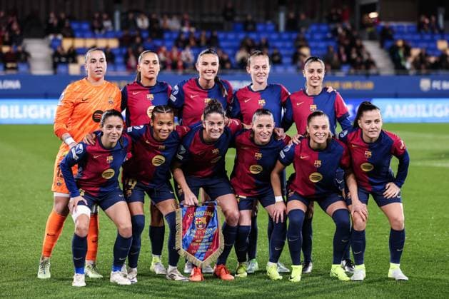 November 12, 2024, Sant Joan Despi, Barcelona, Spain: FC Barcelona, Barca Femenino players pose for a team picture during the UEFA Women s Champions League 2024 25 Group Stage MD3, football match played between FC Barcelona and SKN St. Polten at Johan Cruyff Stadium on November 12, 2024 in Sant Joan Despi, Spain. Sant Joan Despi Spain - ZUMAa181 20241112_zaa_a181_062 Copyright: xJavierxBorregox