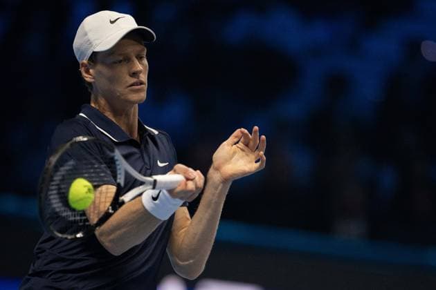 Italy s Jannik Sinner returns the ball to United States Taylor Fritz& xa0;during& xa0;their singles tennis match of the ATP, Tennis Herren World Tour Finals at the Inalpi Arena, in Turin, Italy - - Tuesday, November 12, 2024.  Copyright: xMarcoxAlpozzi LaPressex