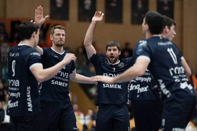 Volleyball, CEV Challenge Cup 12 11 2024, Volleyball, Centre Sportif Lorentzweiler, Luxembourg, CEV Challenge Cup, VC Lorentzweiler LUX Lycurgus Volleyball NL vl Uros Planinsic Lycurgus Volleyball 3 jubel Stijn van Schie Lycurgus Volleyball 10 Nuno Marques Lycurgus Volleyball 9 Vicente Parraguirre Lycurgus Volleyball 11