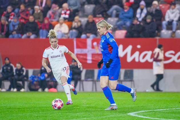 Linda Dallmann 10, FC Bayern Munich and Elise Thorsnes 9, Valerenga IF at the match FC Bayern Munich v Valerenga IF, Football, UEFA Women s Champions League 2024 2025, Matchday 3 on 12 11 2024 in Munich, FC Bayern Campus DFL and DFB regulations prohibit any use of photographs as image sequences and or quasi video Bayern Germany