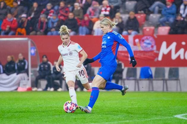 Linda Dallmann 10, FC Bayern Munich and Elise Thorsnes 9, Valerenga IF at the match FC Bayern Munich v Valerenga IF, Football, UEFA Women s Champions League 2024 2025, Matchday 3 on 12 11 2024 in Munich, FC Bayern Campus DFL and DFB regulations prohibit any use of photographs as image sequences and or quasi video Bayern Germany