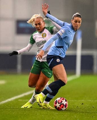 Manchester City Women v Hammarby Fotboll Women UEFA Womens Champions League Cathinka Tandberg of Hammarby Fotboll Women Leila Ouahabi of Manchester City women during the UEFA Womens Champions League Group D match at Joie Stadium, Manchester UK Newspapers OUT Copyright: xKarlxVallantinex FIL-20930-0012