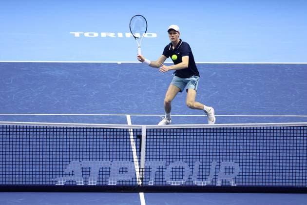 Jannik Sinner vs Taylor Fritz Jannik Sinner of Italy in action during the Round Robin singles match between Jannik Sinner of Italy and Taylor Fritz of USA on Day three of the Nitto ATP, Tennis Herren World Tour Finals. Turin Inalpi Arena Italy Copyright: xMarcoxCanonierox