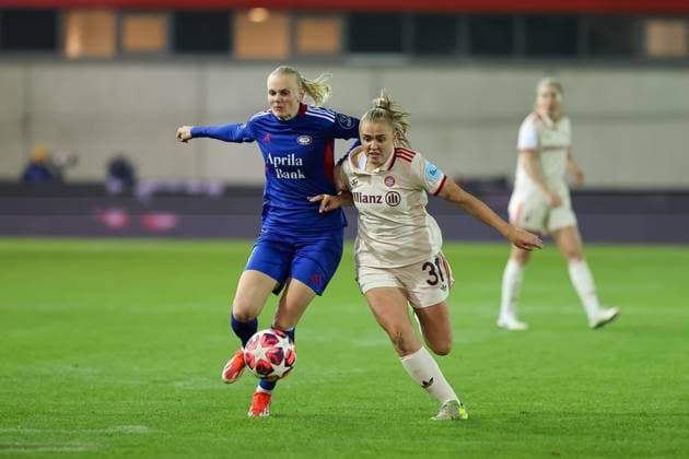 Duel Georgia Standway FC Bayern Muenchen, 31 with Karina Saevik Valerenga IF, 21 , FC Bayern Muenchen vs Valerenga IF, Football, UEFA Women s Champions League, Group stage, Matchday 3, 2024 2025 season, 12 11 2024, FC Bayern Muenchen vs Valerenga IF, Football, UEFA Women s Champions League, Group stage, Matchday 3, 2024 2025 season, 12 11 2024 Muenchen Copyright: xEibner-Pressefoto JennixMaulx EP_JML
