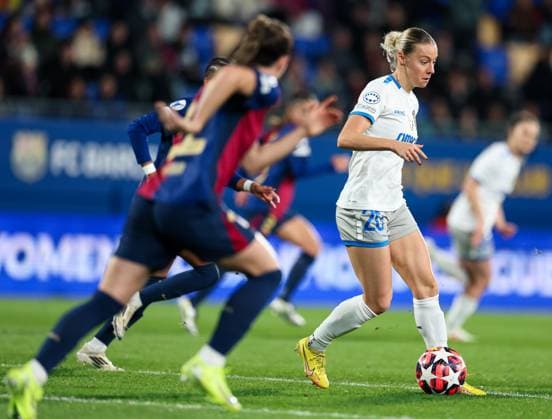 Barcelona, Spain, November 12th 2024: Sophie Hillebrand (20 SKN St Polten) in action during the UEFA Womens Champions League football match between FC Barcelona, Barca and SKN St Polten at the Johan Cruyff Stadium in Barcelona, Spain (Judit Cartiel SPP) Copyright: xJuditxCartiel SPPx spp-en-JuCa-JUCA1020