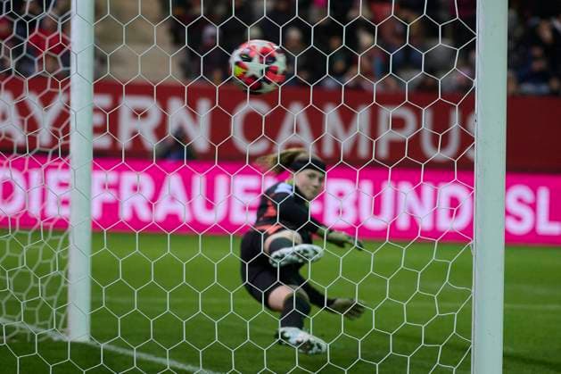 2024 25 UEFA Women™s Champions League FC Bayern Munich Women vs Valerenga Oslo, Croup C, Matchday 3, Season 2024 2025, FC Bayern Munich Women vs Valerenga Oslo, GER, 2024 11 12, FC Bayern Campus Munich, Goal penalty by GWINN Giulia FC Bayern Munich 7 , sportworld Munich FC Bayern Campus Bayern Germany
