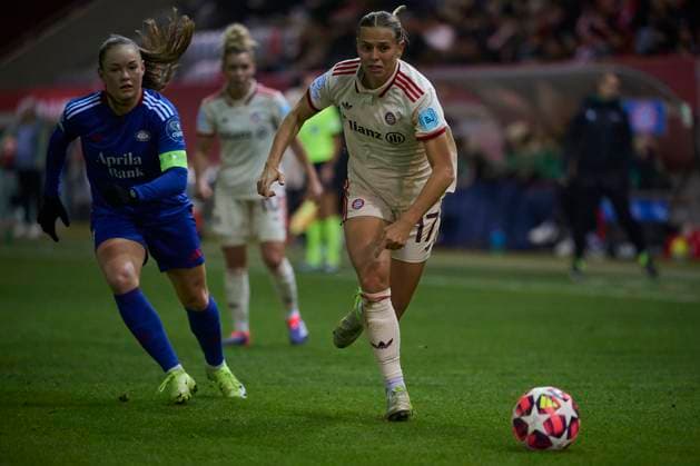 2024 25 UEFA Women™s Champions League FC Bayern Munich Women vs Valerenga Oslo, Croup C, Matchday 3, Season 2024 2025, FC Bayern Munich Women vs Valerenga Oslo, GER, 2024 11 12, FC Bayern Campus Munich, THOMSEN Janni Valerenga Oslo 07 , BÜHL Klara FC Bayern Munich 17 , sportworld Munich FC Bayern Campus Bayern Germany