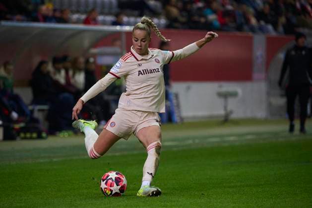 2024 25 UEFA Women™s Champions League FC Bayern Munich Women vs Valerenga Oslo, Croup C, Matchday 3, Season 2024 2025, FC Bayern Munich Women vs Valerenga Oslo, GER, 2024 11 12, FC Bayern Campus Munich, GWINN Giulia FC Bayern Munich 7 , sportworld Munich FC Bayern Campus Bayern Germany