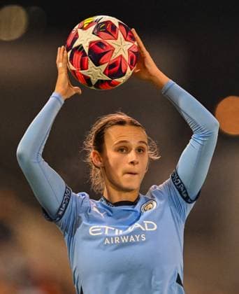 Manchester City Women v Hammarby Fotboll Women UEFA Womens Champions League Kerstin Casparij of Manchester City women takes a throw in during the UEFA Womens Champions League Group D match at Joie Stadium, Manchester UK Newspapers OUT Copyright: xKarlxVallantinex FIL-20930-0049