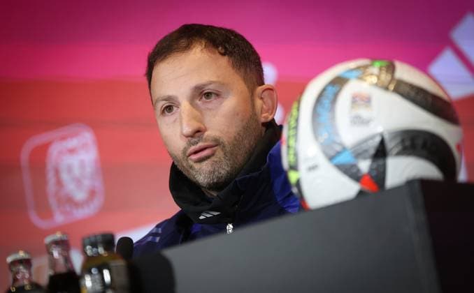 Belgium s head coach Domenico Tedesco pictured during a training session of Belgian national soccer team Red Devils, ahead of tomorrow game against Italy in the Nations League group phase, Wednesday 13 November 2024 in Tubize. VIRGINIExLEFOUR  x105307112x